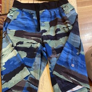 Vintage Lululemon 10” shorts